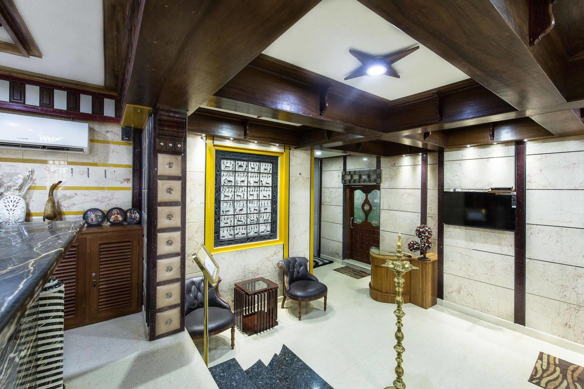 Hotel Mart View Kochi Exterior foto